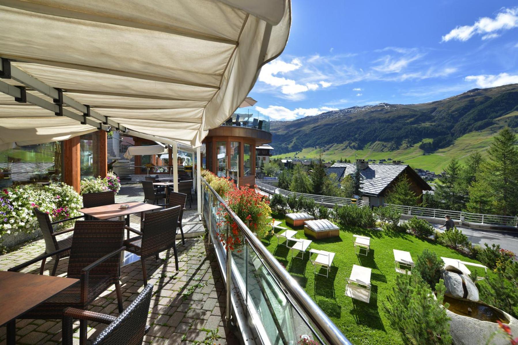 Hotel Baita Montana Livigno Esterno foto