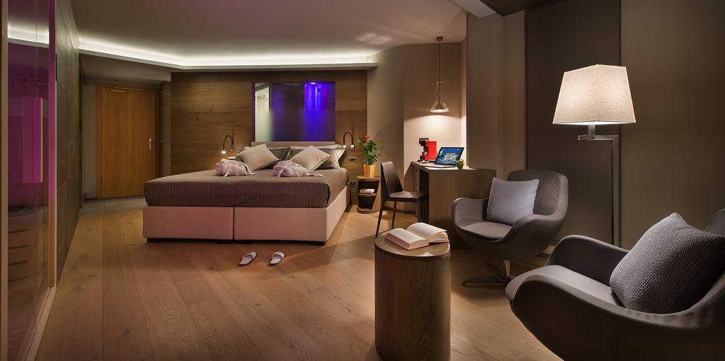 Hotel Baita Montana Livigno Esterno foto