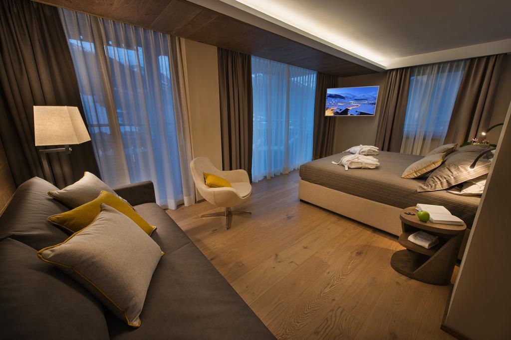 Hotel Baita Montana Livigno Esterno foto