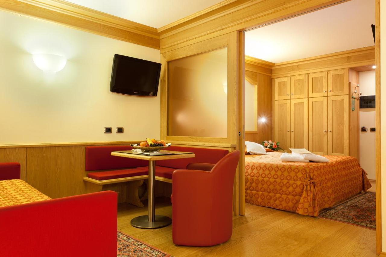 Hotel Baita Montana Livigno Esterno foto